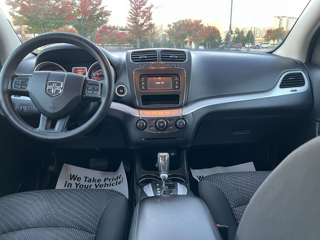 Used 2017 Dodge Journey SE FWD image 18