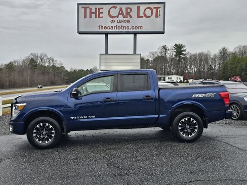 Used 2019 Nissan Titan PRO-4X image 2