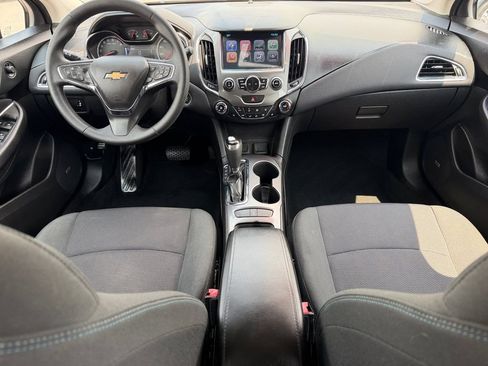 Used 2017 Chevrolet Cruze LT w/ Sun And Sound Package FWD image 16