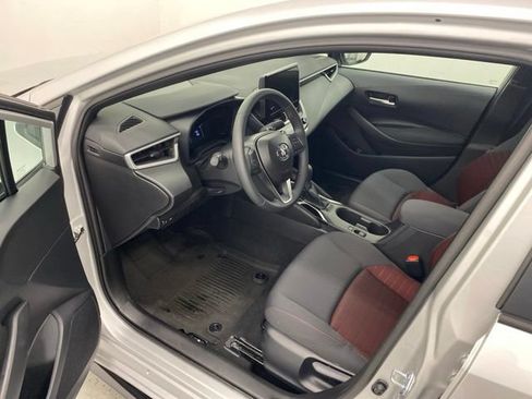 Used 2026 Toyota Corolla SE FWD image 11