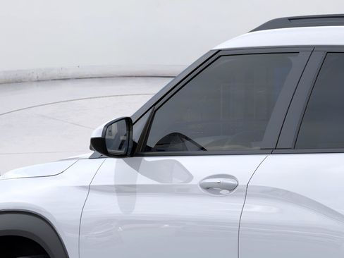 New 2026 Chevrolet TrailBlazer ACTIV w/ Convenience Package FWD image 12