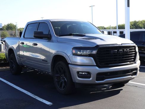 Used 2026 RAM 1500 Laramie w/ Night Edition AWD/4WD image 3