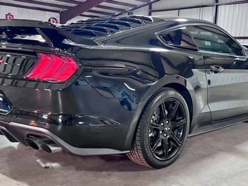Used 2020 Ford Mustang GT Premium w/ Equipment Group 401A RWD image 3