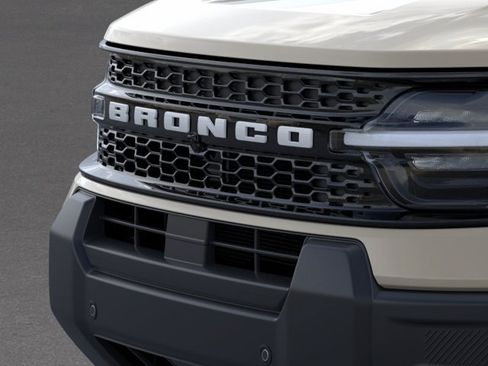 New 2025 Ford Bronco Sport Outer Banks w/ Outer Banks Tech Package+ AWD/4WD image 17