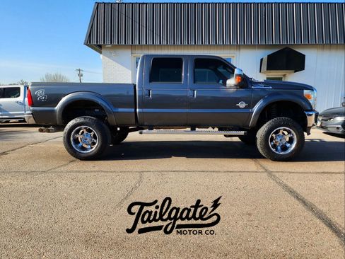 Used 2015 Ford F250 Lariat w/ Chrome Package AWD/4WD image 1