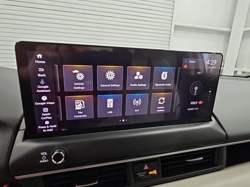 New 2026 Honda Pilot Touring image 17