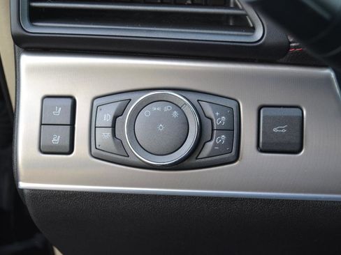 Used 2015 Lincoln MKX AWD w/ Equipment Group 102A image 14