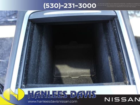 Used 2021 Tesla Model Y Long Range AWD/4WD image 21
