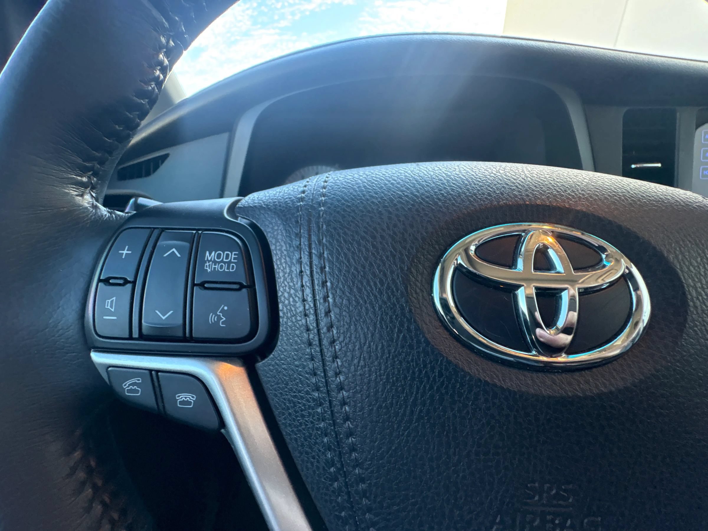 Used 2017 Toyota Sienna SE Premium FWD image 30