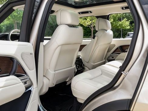 New 2026 Land Rover Range Rover SE AWD/4WD image 48