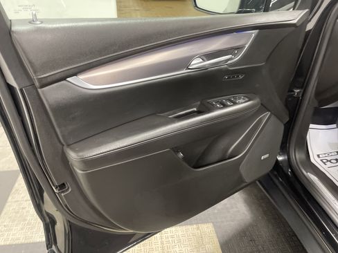 Used 2018 Cadillac XT5 Premium Luxury FWD image 10