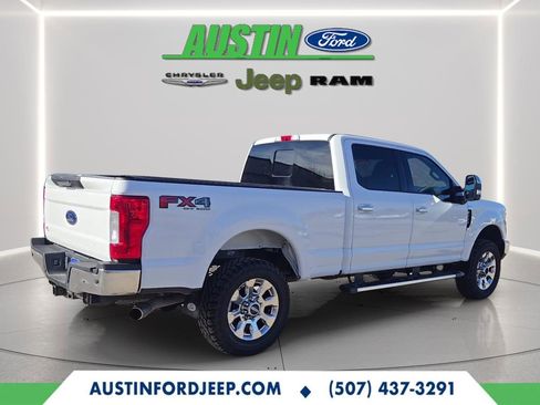 Certified 2019 Ford F250 Lariat w/ Chrome Package image 9