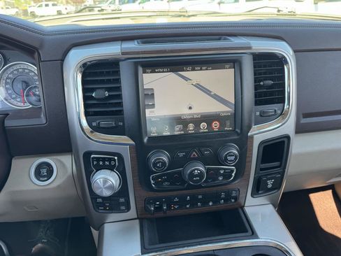 Used 2016 RAM 1500 Laramie w/ Convenience Group image 25