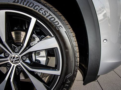 New 2026 Volkswagen Atlas SEL Premium R-Line AWD/4WD image 23
