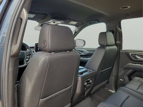 Used 2021 Chevrolet Tahoe RST RWD image 12