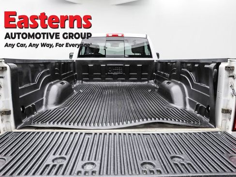 Used 2019 RAM 1500 Classic SLT image 9