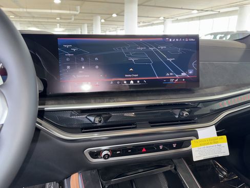 New 2026 BMW X5 xDrive50e w/ Executive Package image 18
