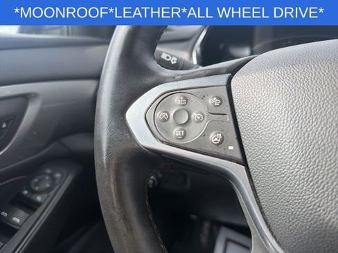Used 2023 Chevrolet Traverse LT AWD/4WD image 33