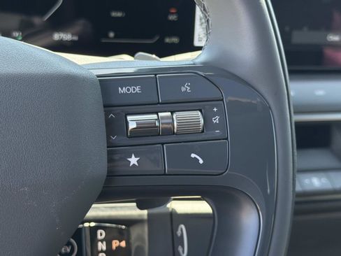 Used 2026 Kia EV9 Wind image 10