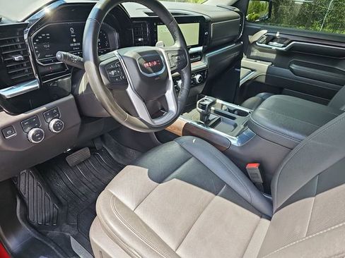 Used 2024 GMC Sierra 1500 SLT w/ SLT Premium Plus Package AWD/4WD image 11