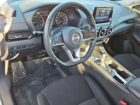 Used 2022 Nissan Sentra SV image 10