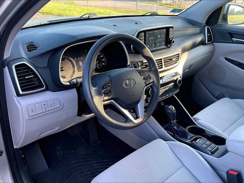 Used 2021 Hyundai Tucson SE AWD/4WD image 5