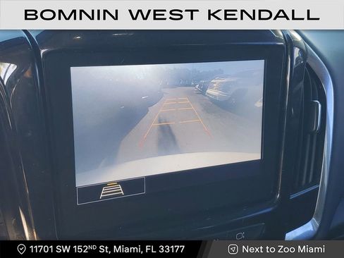 Used 2021 Chevrolet Traverse LT image 27