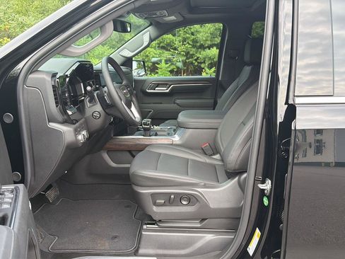 New 2026 GMC Sierra 1500 SLT w/ SLT Premium Package AWD/4WD image 9