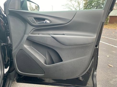 Used 2022 Chevrolet Equinox LT image 9