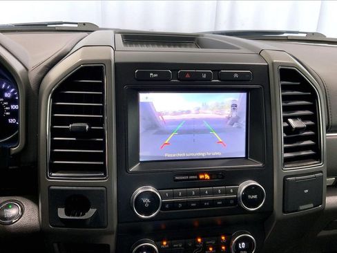 Used 2020 Ford Expedition XLT w/ Equipment Group 202A RWD image 24