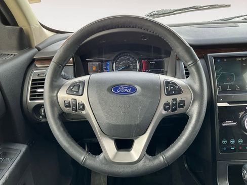 Used 2019 Ford Flex Limited image 18