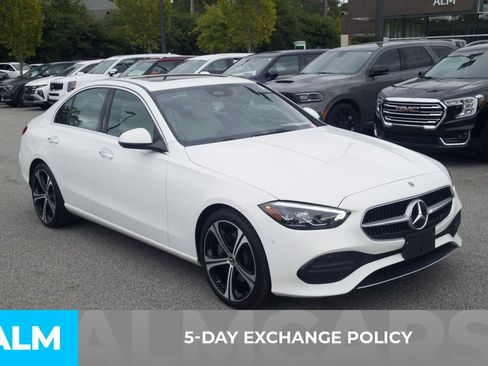 Used 2025 Mercedes-Benz C 300 Sedan image 4