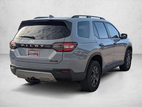 New 2026 Honda Pilot TrailSport image 2