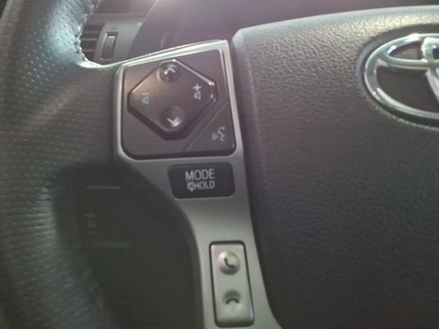 Used 2020 Toyota 4Runner SR5 Premium w/ Moonroof Package image 29