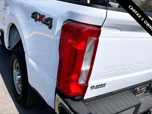 Used 2024 Ford F250 XL w/ XL Chrome Package image 23