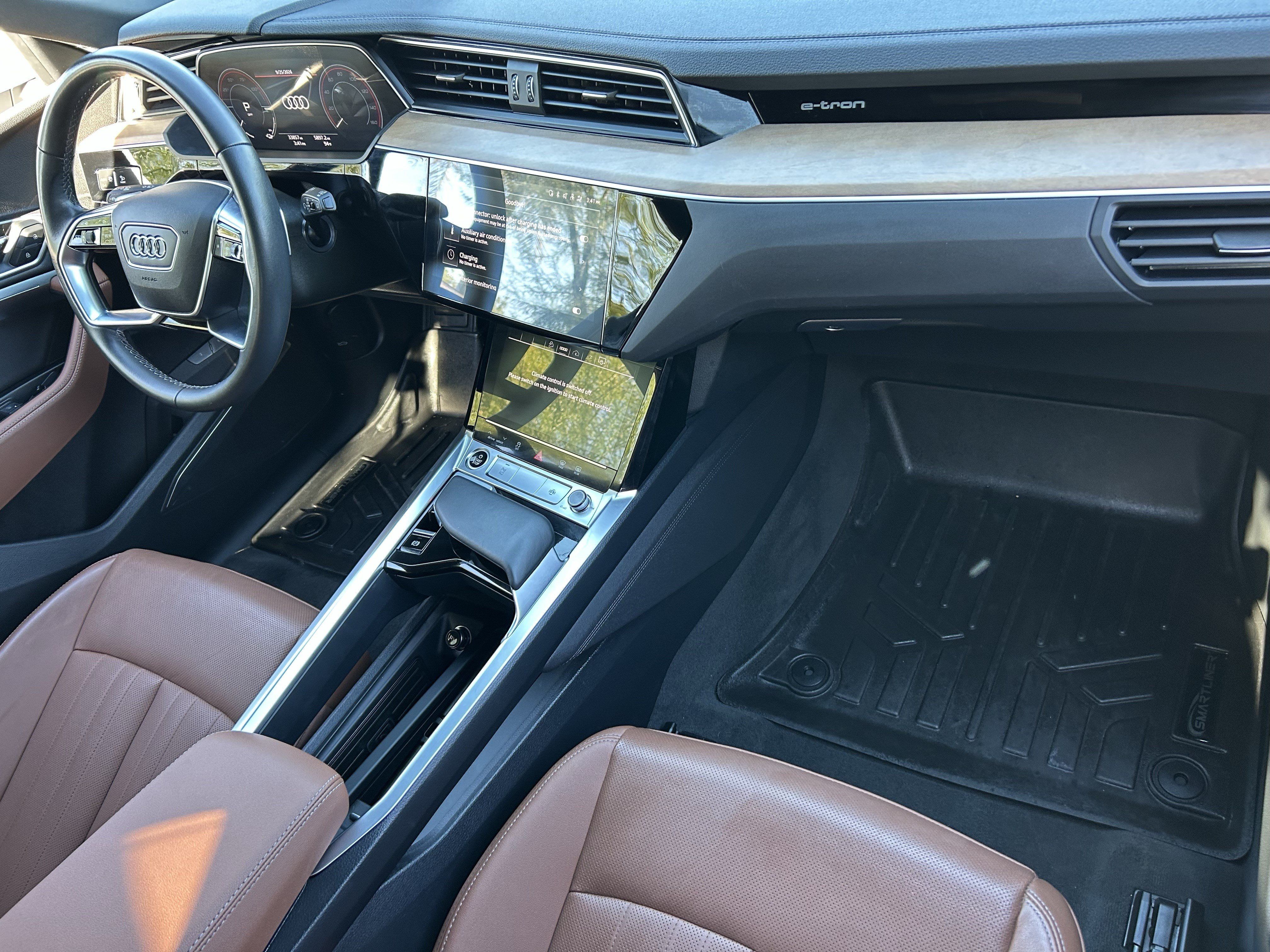 Used 2024 Audi Q8 e-tron Premium Plus w/ Premium Plus Package AWD/4WD image 10