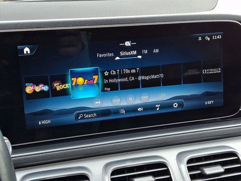 Used 2024 Mercedes-Benz GLE 450e 4MATIC image 19