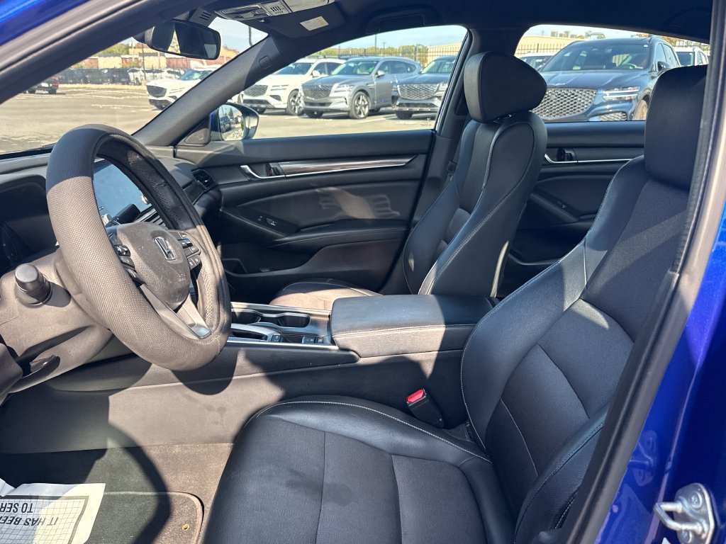 Used 2018 Honda Accord Sport image 14