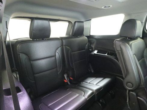 Used 2020 GMC Acadia SLT AWD/4WD image 12