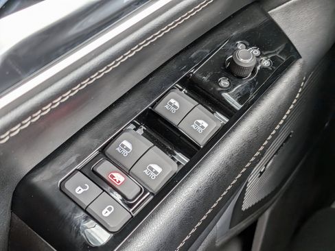 New 2026 Jeep Grand Wagoneer 4WD image 23
