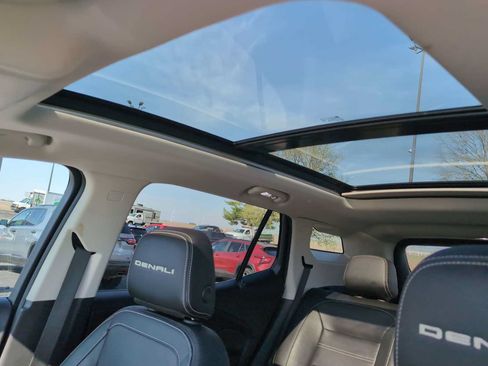 Used 2023 GMC Terrain Denali AWD/4WD image 21