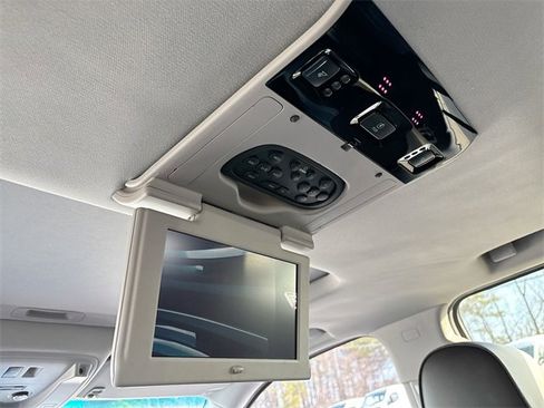 Used 2018 GMC Yukon XL Denali w/ Denali Ultimate Package image 37