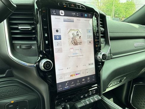 New 2026 RAM 2500 Laramie AWD/4WD image 27