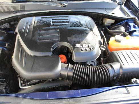 Used 2013 Chrysler 300 Base image 10