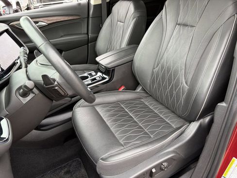 Certified 2021 Buick Envision Avenir w/ Technology Package II FWD image 22