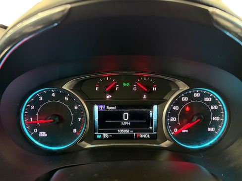 Used 2018 Chevrolet Malibu Premier w/ Premier Sun and Wheel Package FWD image 14