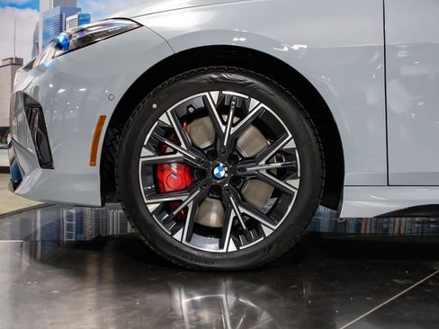 Used 2026 BMW M235i xDrive w/ M Sport Professional Package AWD/4WD image 7