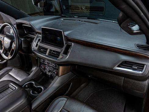 Used 2023 Chevrolet Tahoe High Country image 18