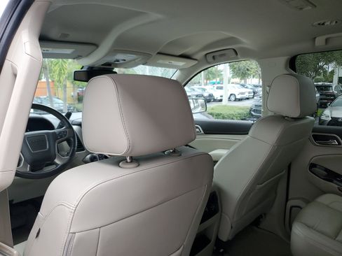 Used 2020 GMC Yukon Denali image 14