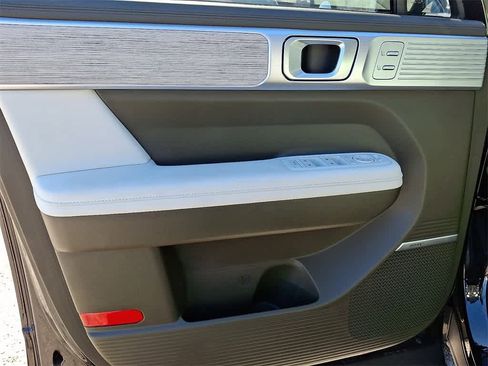 Used 2025 Hyundai Santa Fe Calligraphy image 13